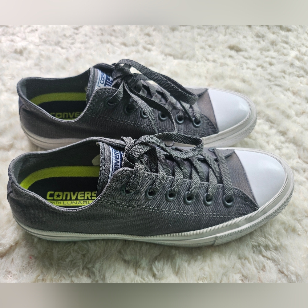 Converse Chuck Taylor II Low Top, Lunarlon Liners, Grey Thunder, White, Size 8.5